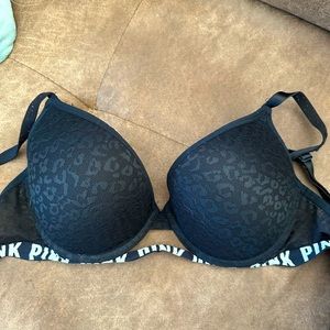 32DD Victoria secret push up bra